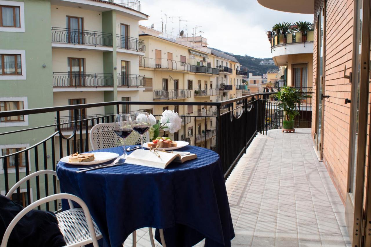 Casa Derosa In Sorrento Centro Διαμέρισμα Εξωτερικό φωτογραφία